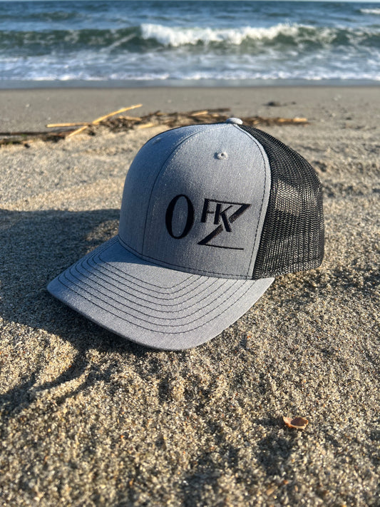 0FKZ Snapback Trucker hat in Heather Gray/Black